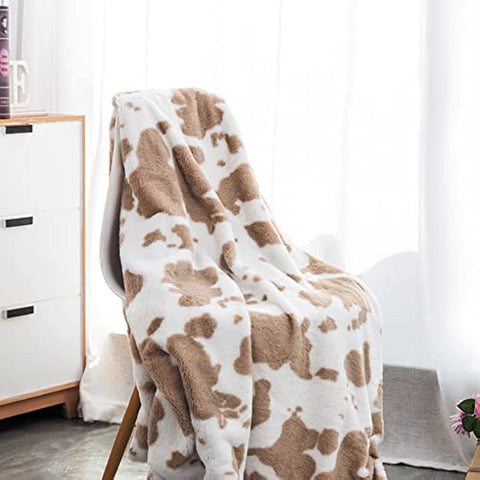 Cartoon Cow Print Blanket, Soft Flannel Blanket Fleece Cute Cow Throw Blanket Lightweight Sofa Bed Travel Blankets for Baby Kids Adults Girls Boys Teens Gift