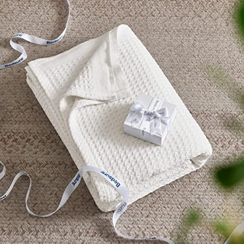 100% Cotton Blankets Queen Size for Bed - 405GSM Waffle Weave Blankets for Summer, White Soft Lightweight Woven Blankets for All Seasons, 90x90 inches