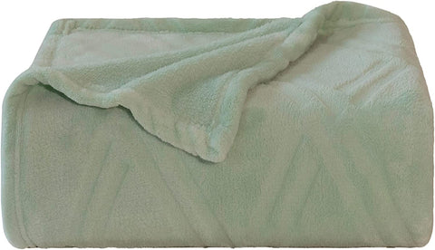 Throw Blanket Super Soft Cozy Lightweight Flannel Fleece Blankets for Bed, Sofa, Couch, Living Room All Seasons - Pink, 50x60in