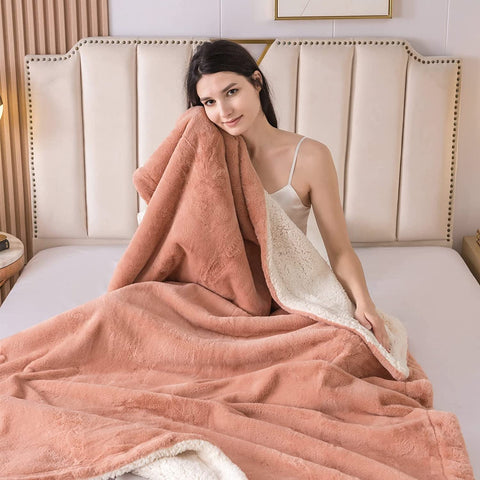 Valentines Day Gifts for Girlfriend Women I Love You Letters Blanket with Card, Birthday Present for Girl Friend Soft Fleece Throw Blanket 50”x 60”