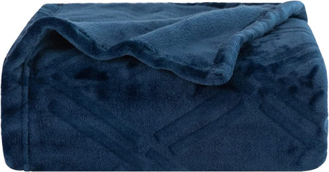 Throw Blanket Super Soft Cozy Lightweight Flannel Fleece Blankets for Bed, Sofa, Couch, Living Room All Seasons - Pink, 50x60in