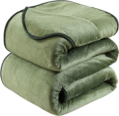 Soft Queen Size Blanket for All Season Warm Fuzzy Microplush Lightweight Thermal Fleece Summer Autumn Fall Winter Spring Blankets for Queen Full Bed Couch Sofa,90x90 Inches,Dark Gray