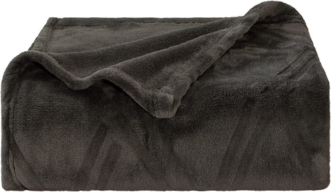 Throw Blanket Super Soft Cozy Lightweight Flannel Fleece Blankets for Bed, Sofa, Couch, Living Room All Seasons - Pink, 50x60in
