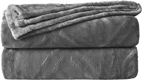 Throw Blanket Super Soft Cozy Lightweight Flannel Fleece Blankets for Bed, Sofa, Couch, Living Room All Seasons - Pink, 50x60in